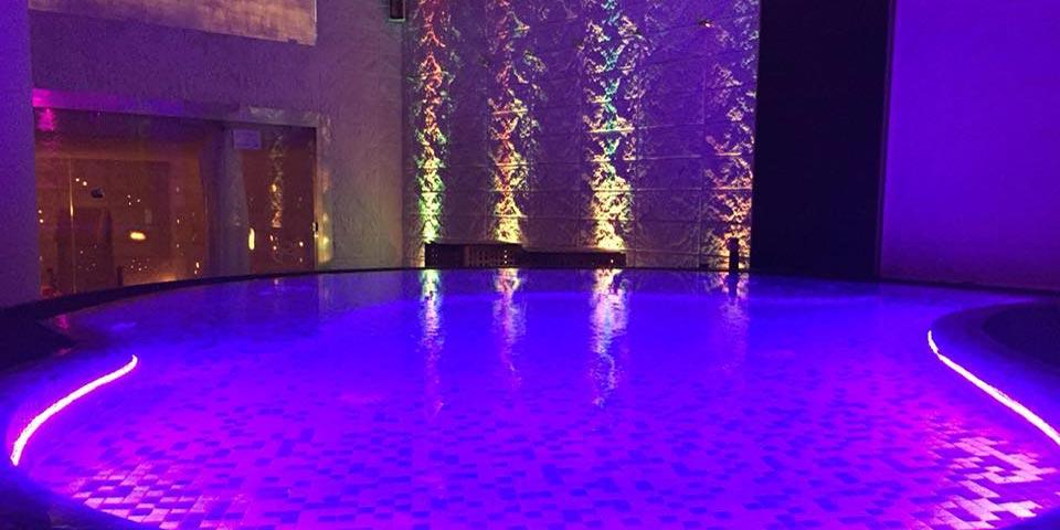 NOCI. Percorso  Benessere con Massaggio di coppia, Scrub e Kit incluso a partire da Euro 53,00 a  coppia, da  Elementa SPA.