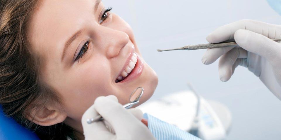 SAN SEVERO. Visita Odontoiatrica con  Pulizia Denti e Sbiancamento denti a partire da  soli Euro 19,00 a  persona, dal Dott. Marco Nardella.