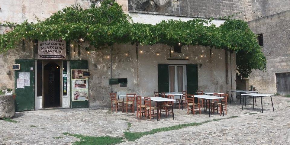 MATERA. Menù Light o Gold con Antipasti, Primo o Secondo, frutta e dessert  a partire da soli Euro 35,00 a coppia da Osteria Belvedere.