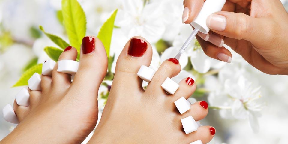 FOGGIA. 1 seduta  di Pedicure con  applicazione smalto a soli Euro 9,90 a persona,  da Istituto Di Bellezza Vanity.