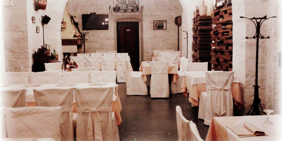 RUVO DI PUGLIA.Pranzo o  Cena  valido tutti i giorni anche la Domenica a soli Euro 39,90  a coppia,  da Casale  dei Cavalieri.