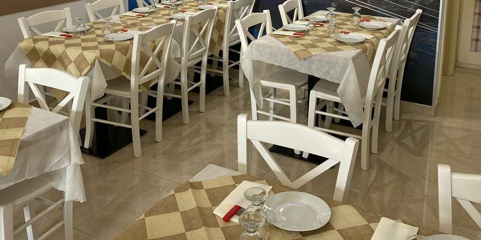 BISCEGLIE . Men&ugrave; Pizza cotta in forno  a legna valido tutti i giorni a cena anche il Sabato a soli Euro  24,00 per due persone, da  Pizzeria LA FONTANA 