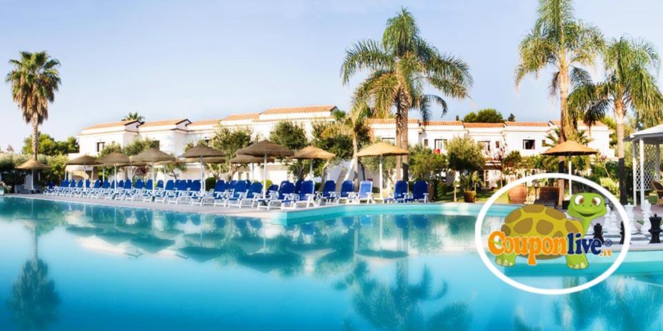 Villaggio Spiagge Rosse , 7 Notti in Pensione completa dal  14 Giugno al 21 Giugno  con 3 e 4  letto gratis  da Euro 850,00 a camera,  a Capo Rizzuto (KR).