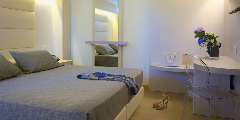 CAROVIGNO (BR).7 Notti  in All Inclusive dal 23 Agosto al 30 Agosto  2026 Tessera Club inclusa  , da Euro 2350,00 a Camera , da Riva Marina Resort.
