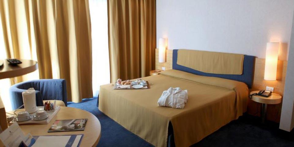 SPECIALE Week-end  18 o 25 Luglio 2026  . 1 Notte con Cena ,Musica  e Percorso Benessere a soli  Euro 159,00 a coppia, da Nicotel Resort Spa Bisceglie.