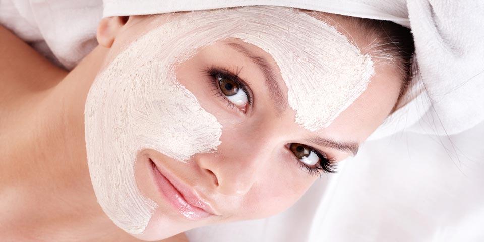 BARLETTA . 1 Seduta di Pulizia Viso della durata di 30 minuti  a soli Euro 19,00 a Persona  , da ESTHETIQUE BENESSERE di Anna Fiorella 